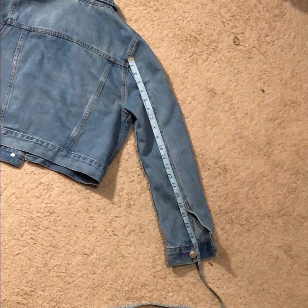 ASOS design petite denim shrunken jacket - Picture 8 of 8